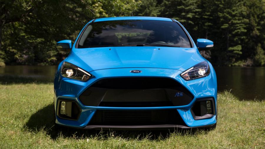  Ford Focus RS 2016 года  (US) (фото 4 из 51)